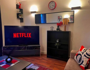 Vivid, Stylish, Central, Bold, Retro, Intimate, Red Accents, Striking Design, City Centre, 1BR
